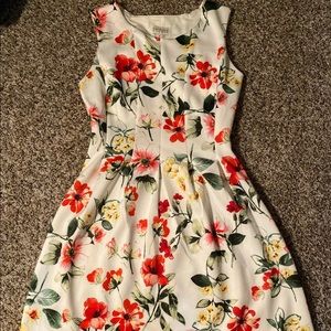 enfocus studio White Sleeveless Dress With Flowers